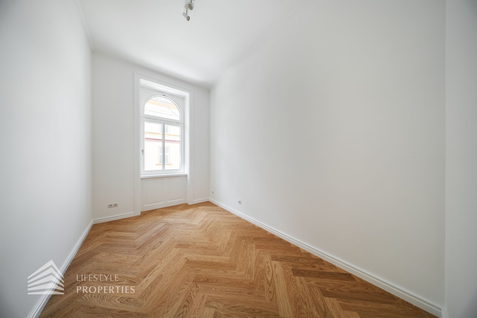 Wunderschöner 4-Zimmer Erstbezug, Nähe Neustiftgasse