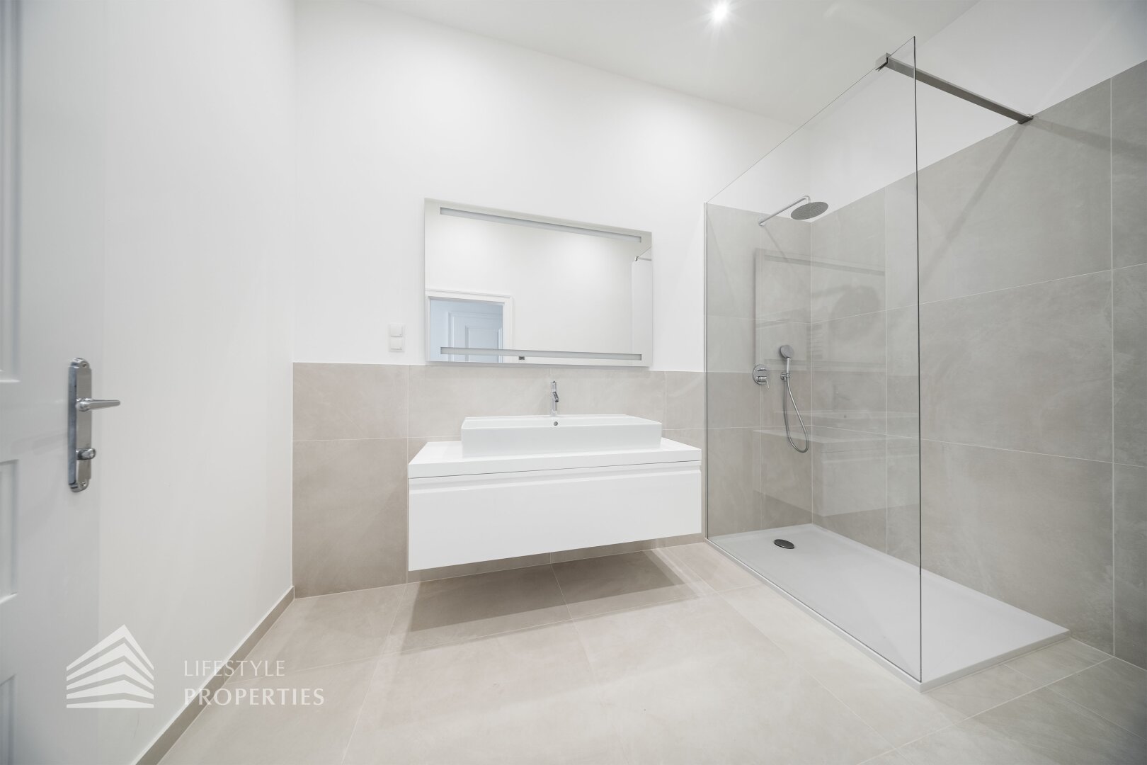 Schöner 3-Zimmer Erstbezug, Nähe Neustiftgasse