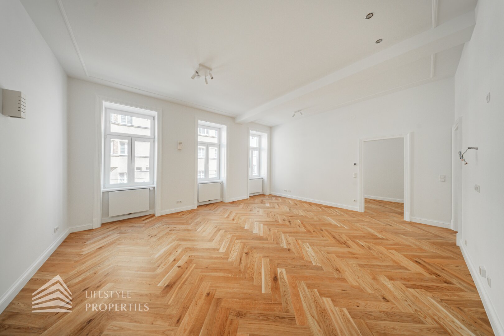Wunderschöne 4-Zimmer Wohnung mit Balkon, Nähe Drasche-Park