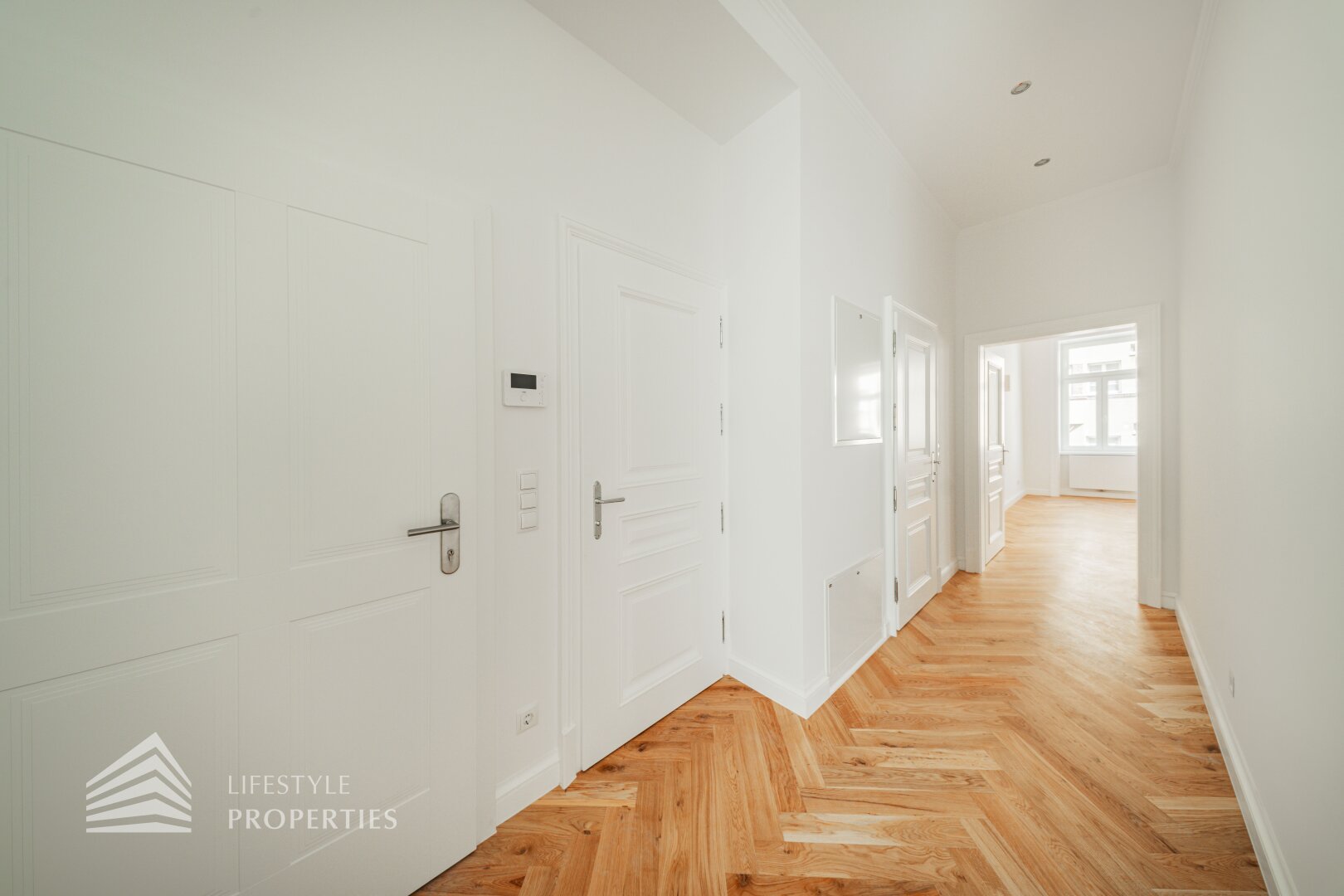 Wunderschöne 4-Zimmer Wohnung mit Balkon, Nähe Drasche-Park