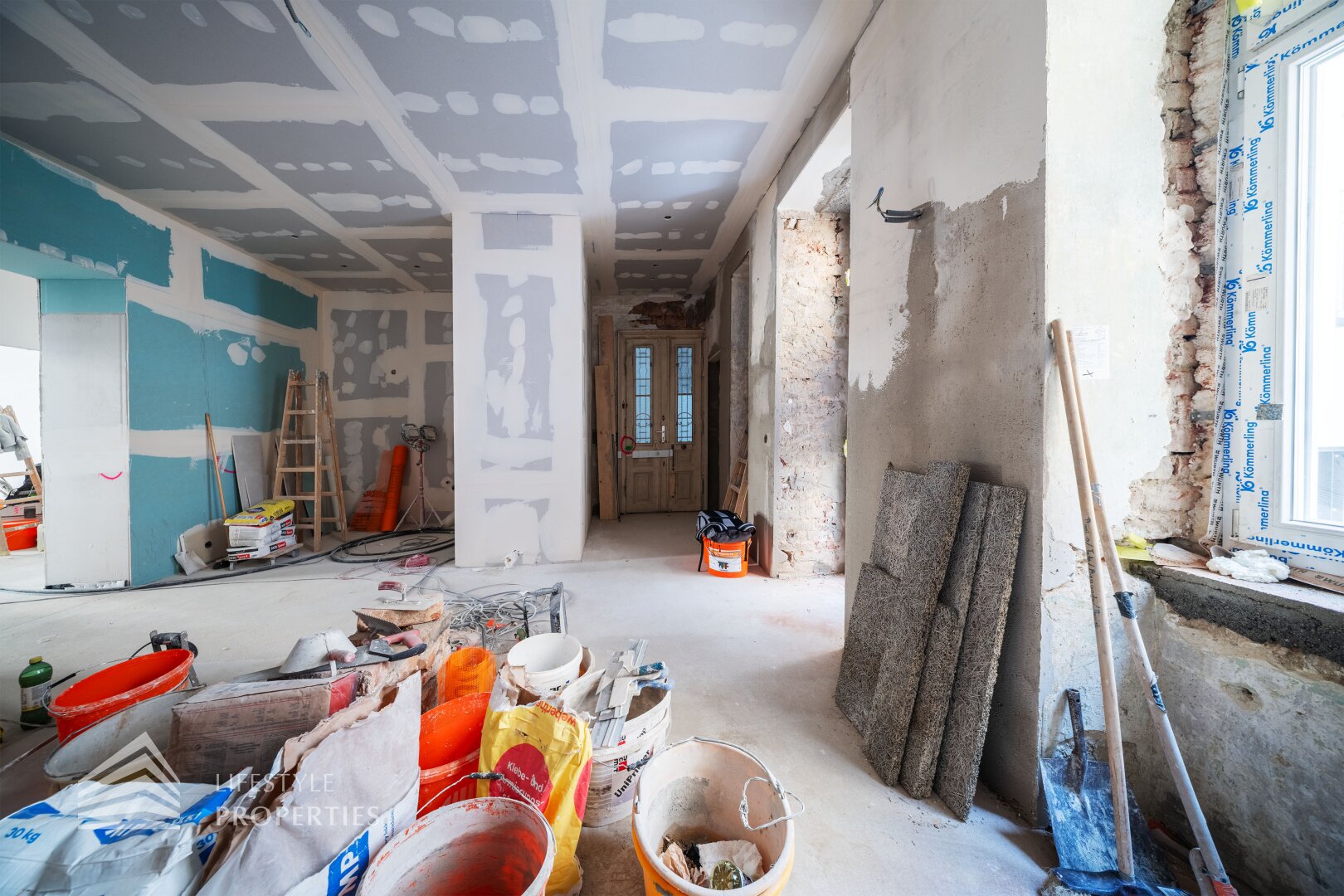 Wunderschöne 4-Zimmer Wohnung mit Balkon, Nähe Drasche-Park