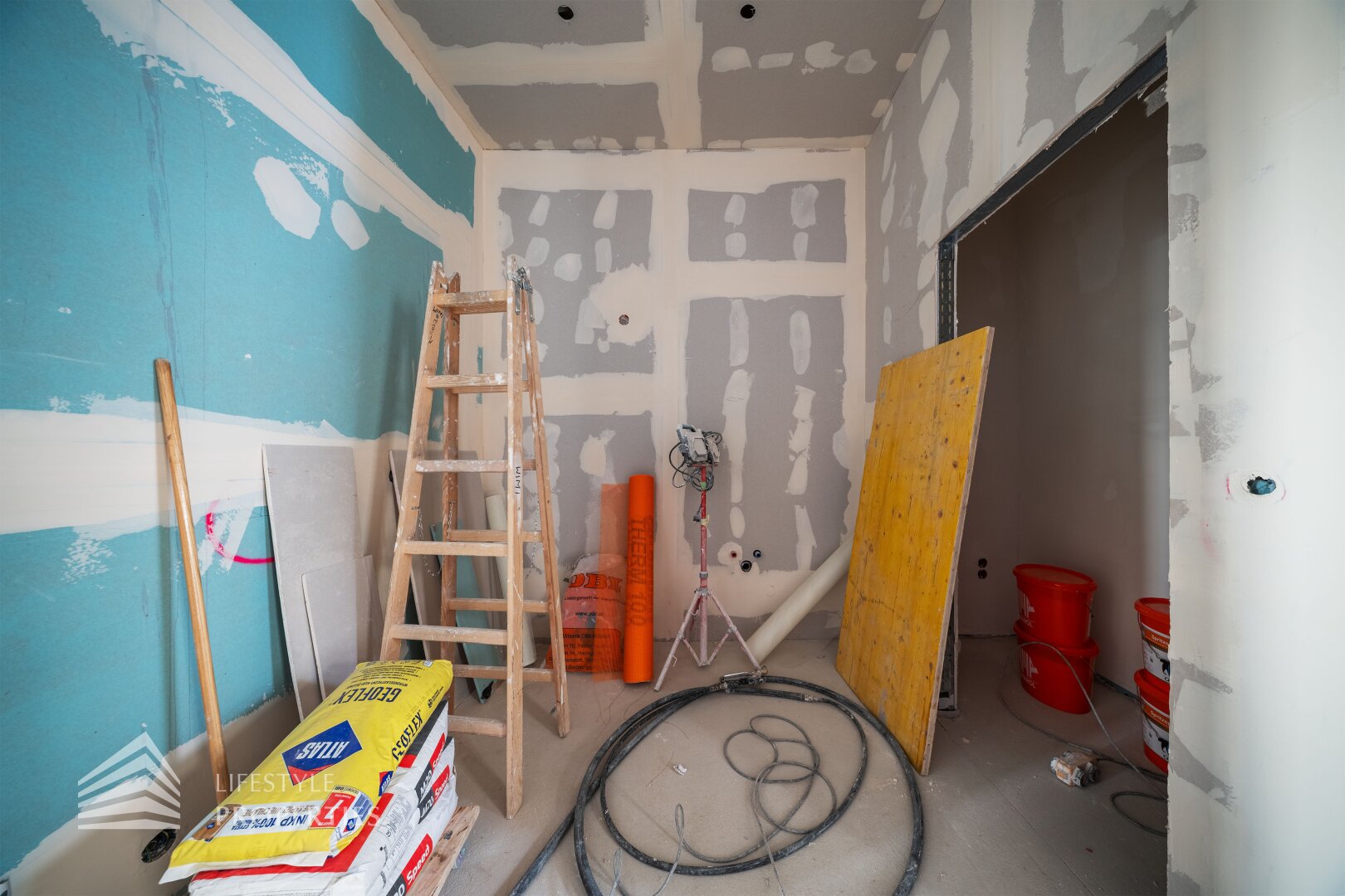 Wunderschöne 4-Zimmer Wohnung mit Balkon, Nähe Drasche-Park