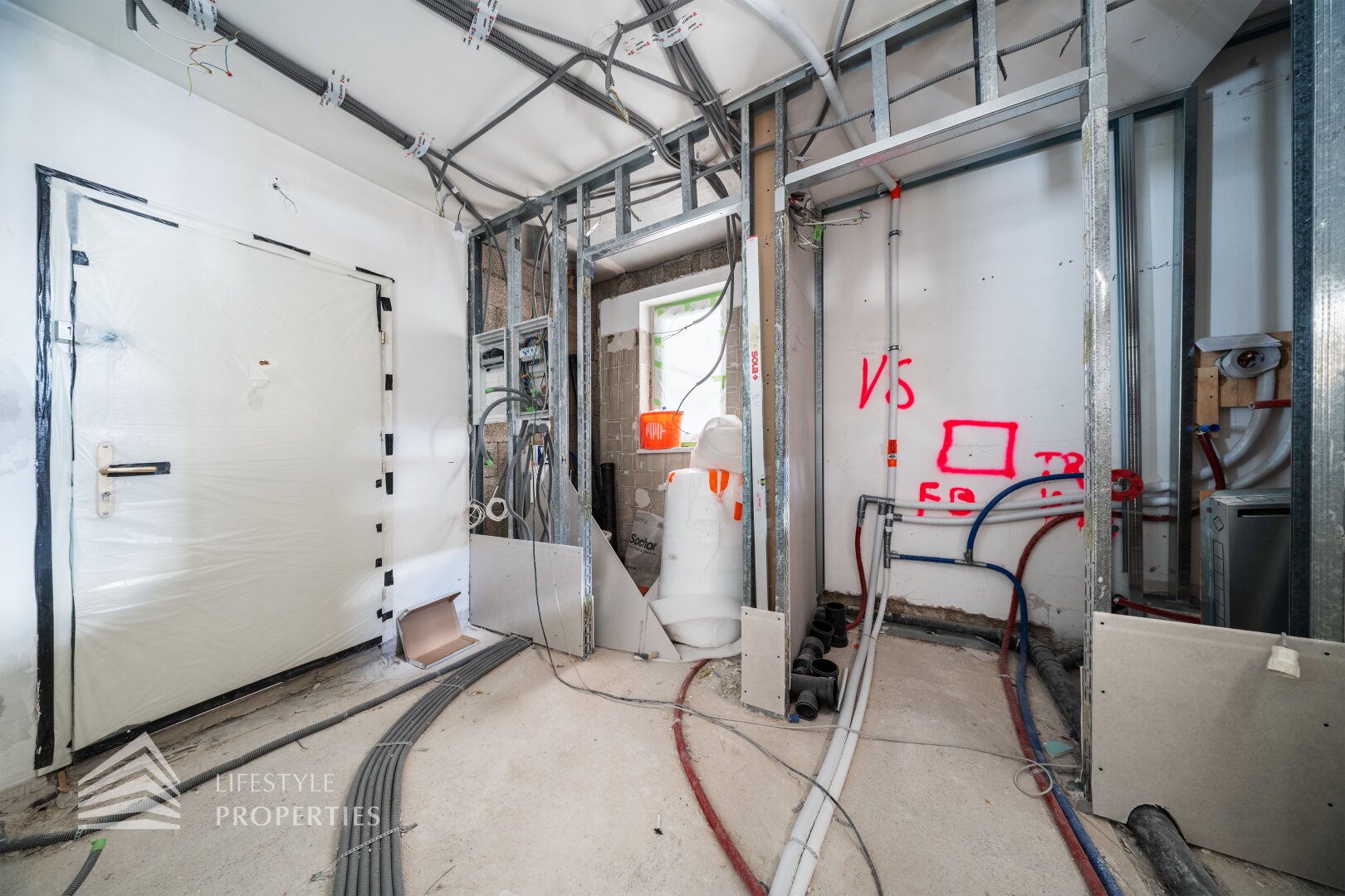 Erstbezug 4-Zimmer Wohnung mit Terrasse im DG, Nähe Wiedner Hauptstraße