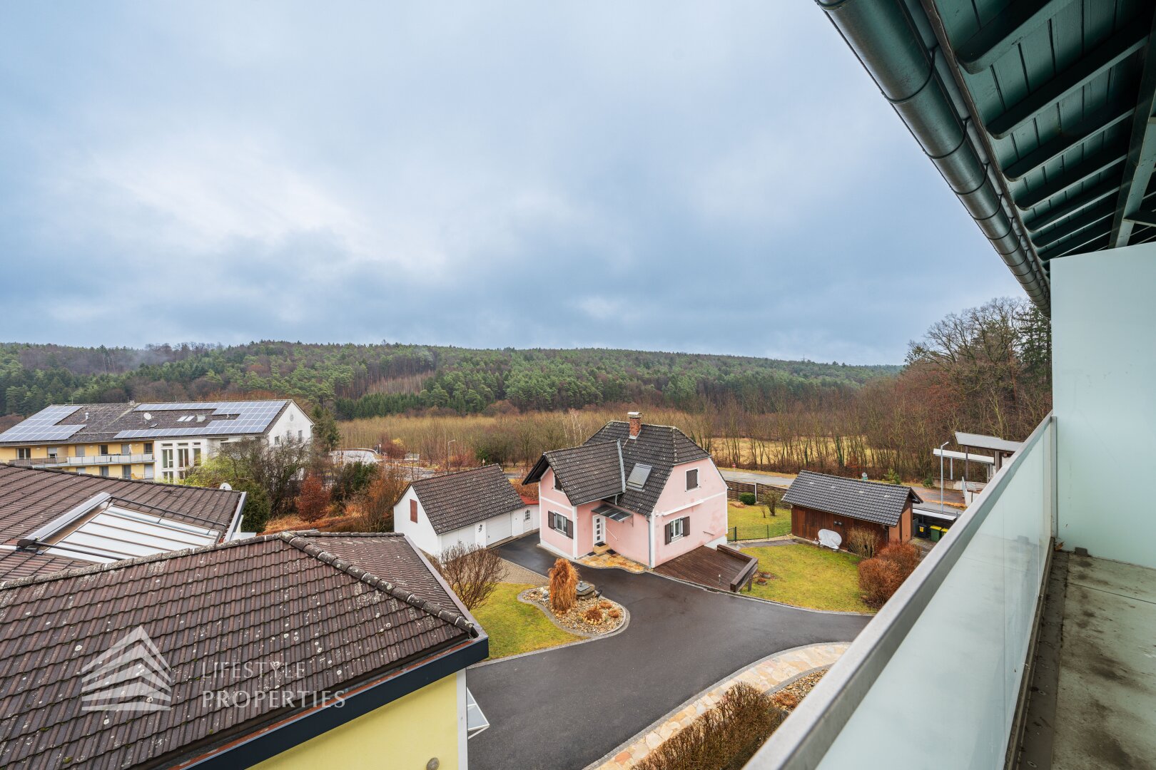 Tolle 2-Zimmer Wohnung mit Balkon in Bahnhofsnähe