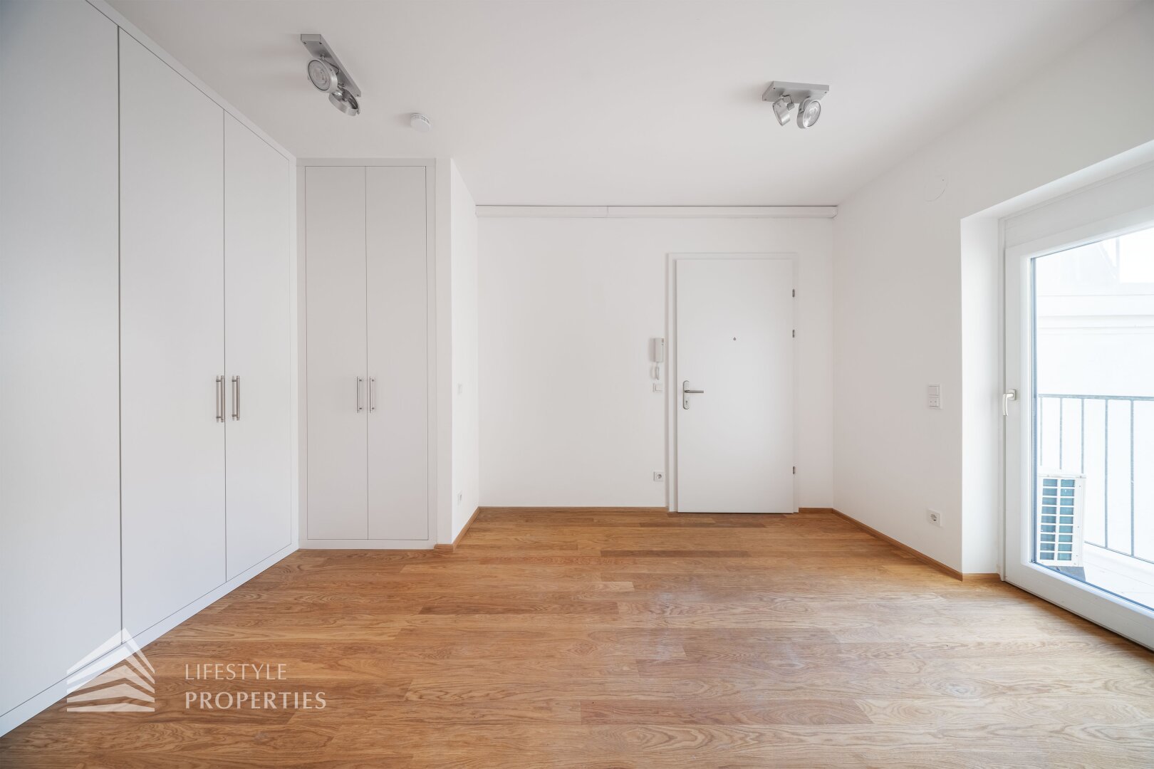 Lichtdurchflutete 4-Zimmer Maisonette-Penthouse Wohnung mit Weitblick und Terrassen!