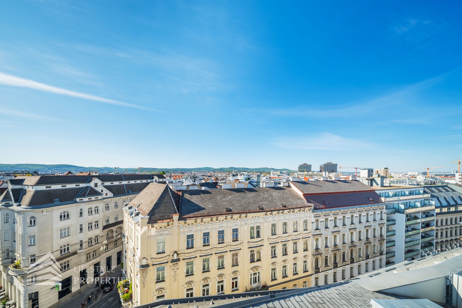 Lichtdurchflutete 4-Zimmer Maisonette-Penthouse Wohnung mit Weitblick und Terrassen!