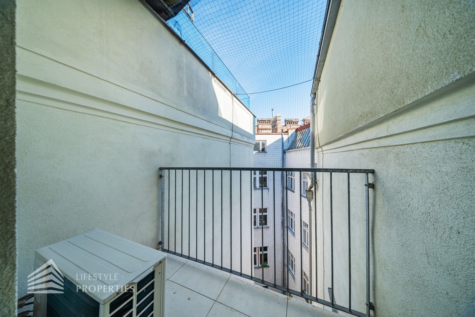 Lichtdurchflutete 4-Zimmer Maisonette-Penthouse Wohnung mit Weitblick und Terrassen!