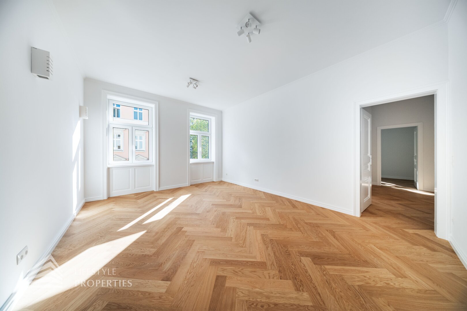 Heller 3-Zimmer Erstbezug, Nähe Galleria Landstraße