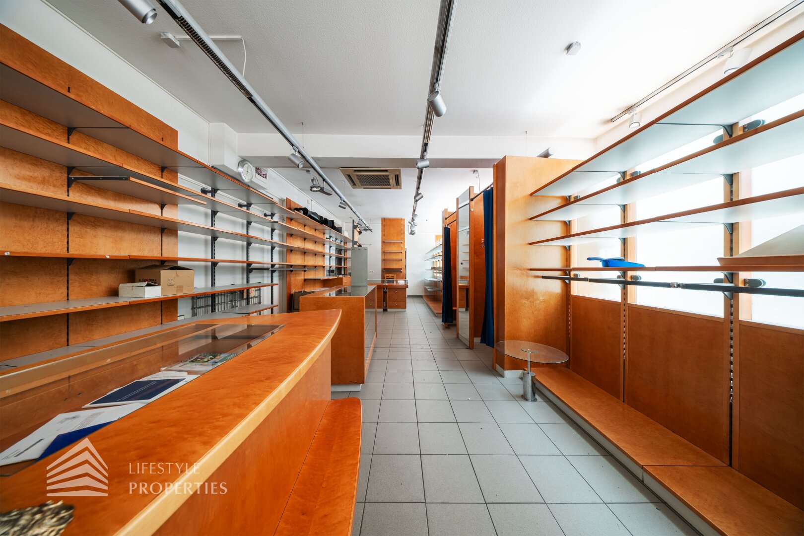 Geschäftslokal in guter Lage, Nähe Diagnosezentrum Meidling