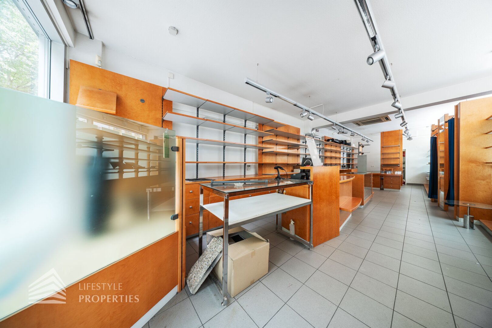 Geschäftslokal in guter Lage, Nähe Diagnosezentrum Meidling