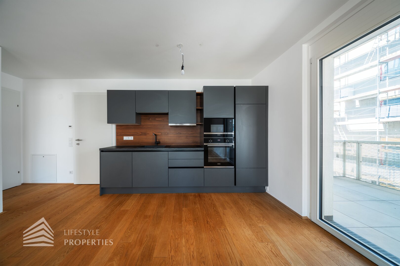 Schöne 2-Zimmer Wohnung mit Balkon, Nähe Alte Donau