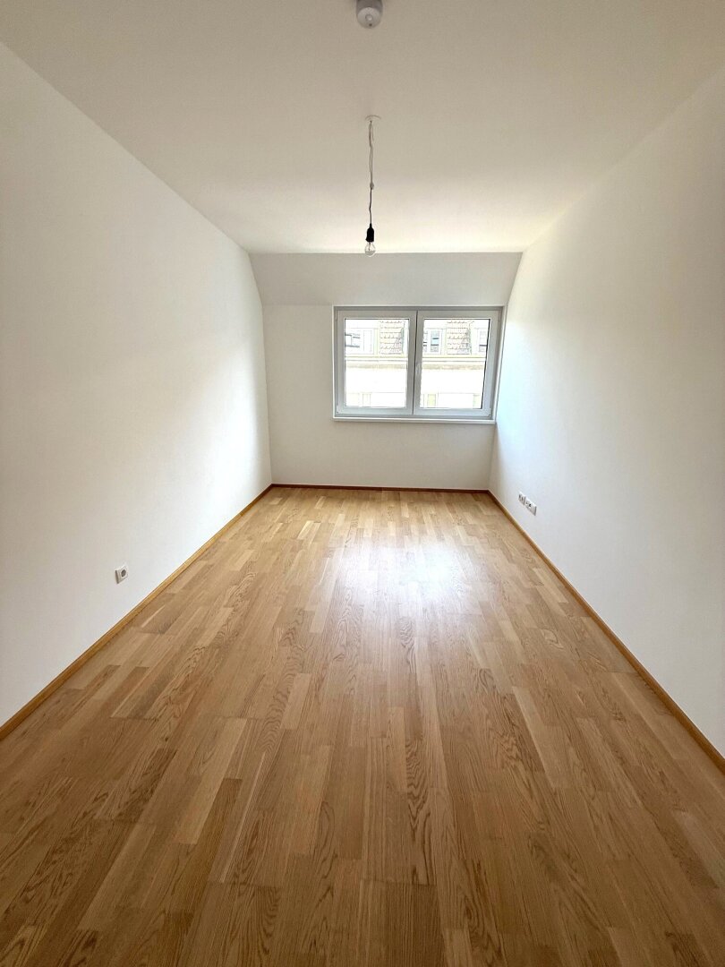 Ruhig & in zentraler Lage wohnen in Hietzing - Neubau Erstbezug + Balkon ca. 11 m² + Loggia ca. 2 m² + hochwertige Markenküche + 1 Garagenplatz im Eigentum