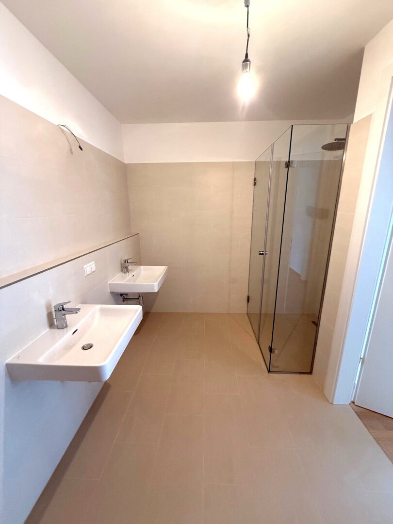 Ruhig & in zentraler Lage wohnen in Hietzing - Neubau Erstbezug + Balkon ca. 11 m² + Loggia ca. 2 m² + hochwertige Markenküche + 1 Garagenplatz im Eigentum