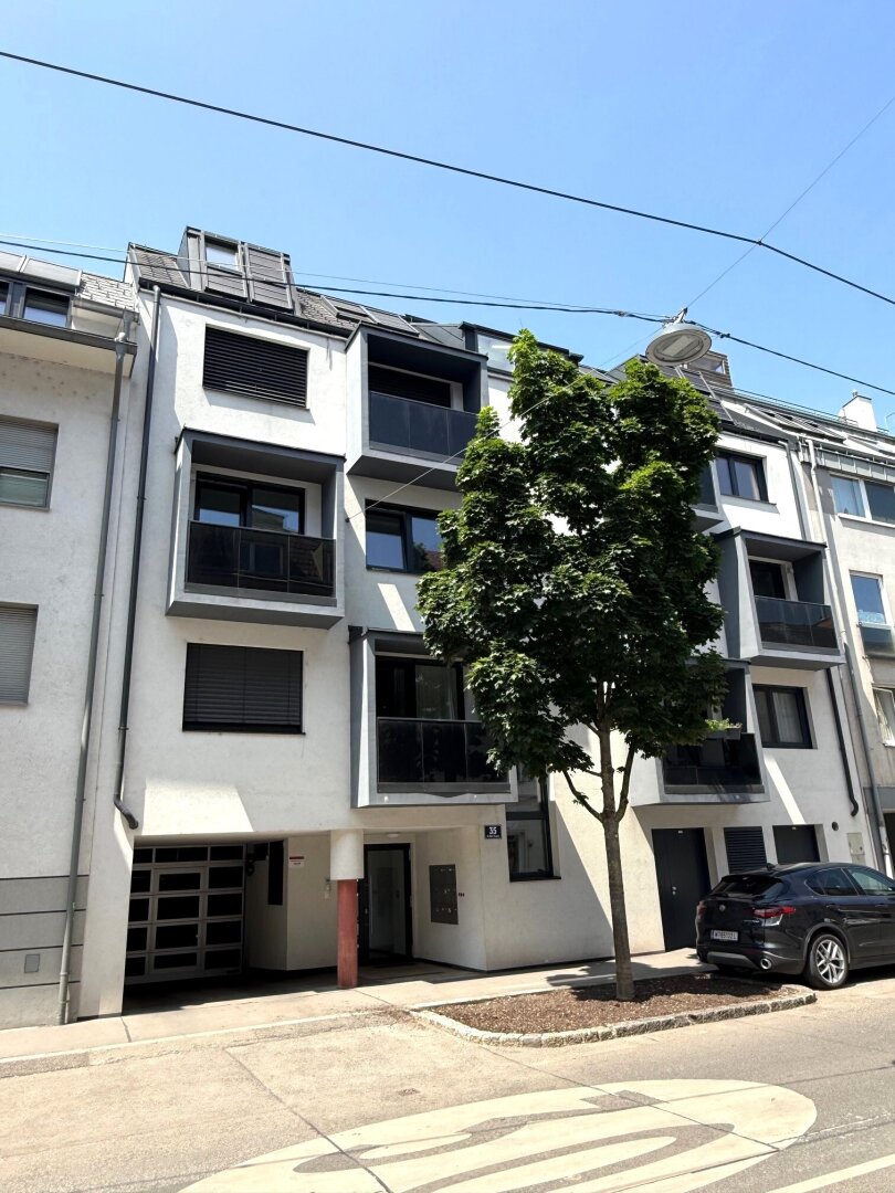 Ruhig & in zentraler Lage wohnen in Hietzing - Neubau Erstbezug + Balkon ca. 11 m² + Loggia ca. 2 m² + hochwertige Markenküche + 1 Garagenplatz im Eigentum