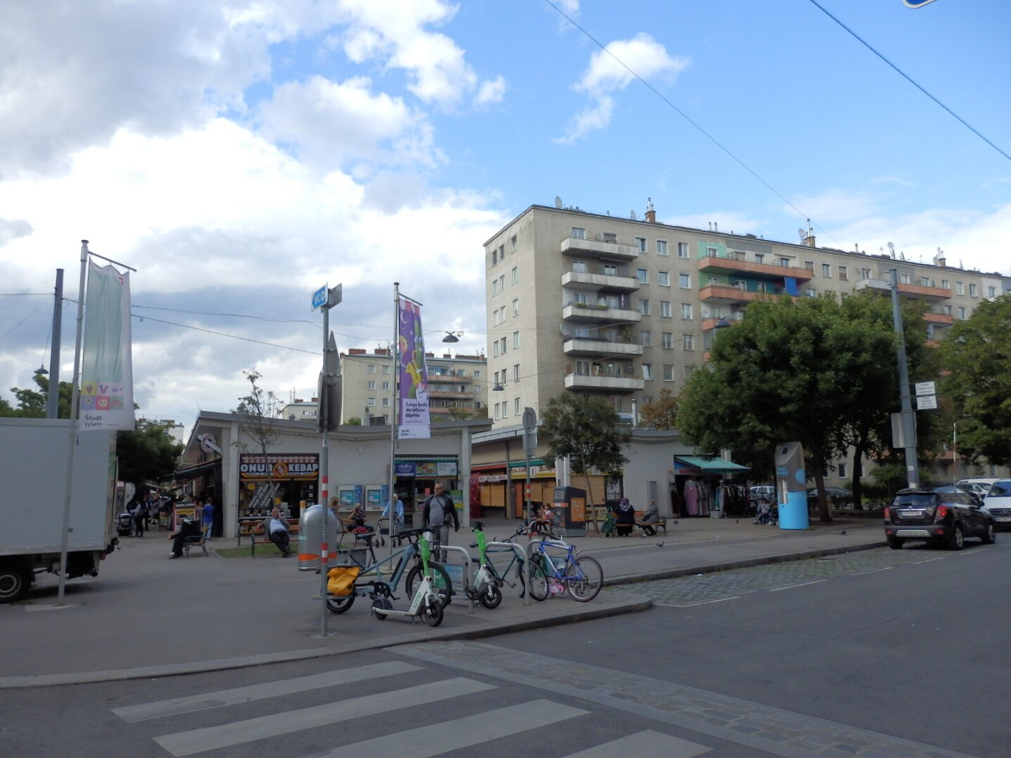 3,26% RENDITE - 3 Geschäftslokale beim Hannovermarkt