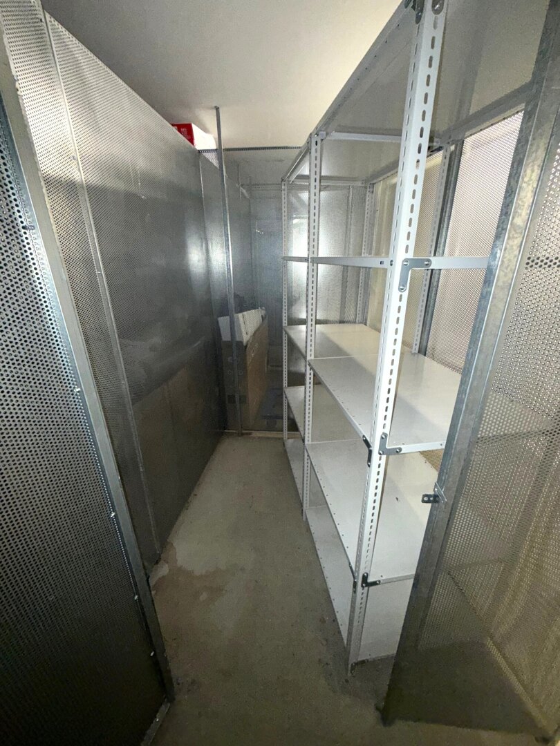 TOP PREIS !!! - KEINE SCHRÄGEN, Wohnfläche ca. 128,61 m² ist voll nutzbar - 1 Gartenterrasse + 5 zusätzliche Terrassen + 1 Garagenplatz