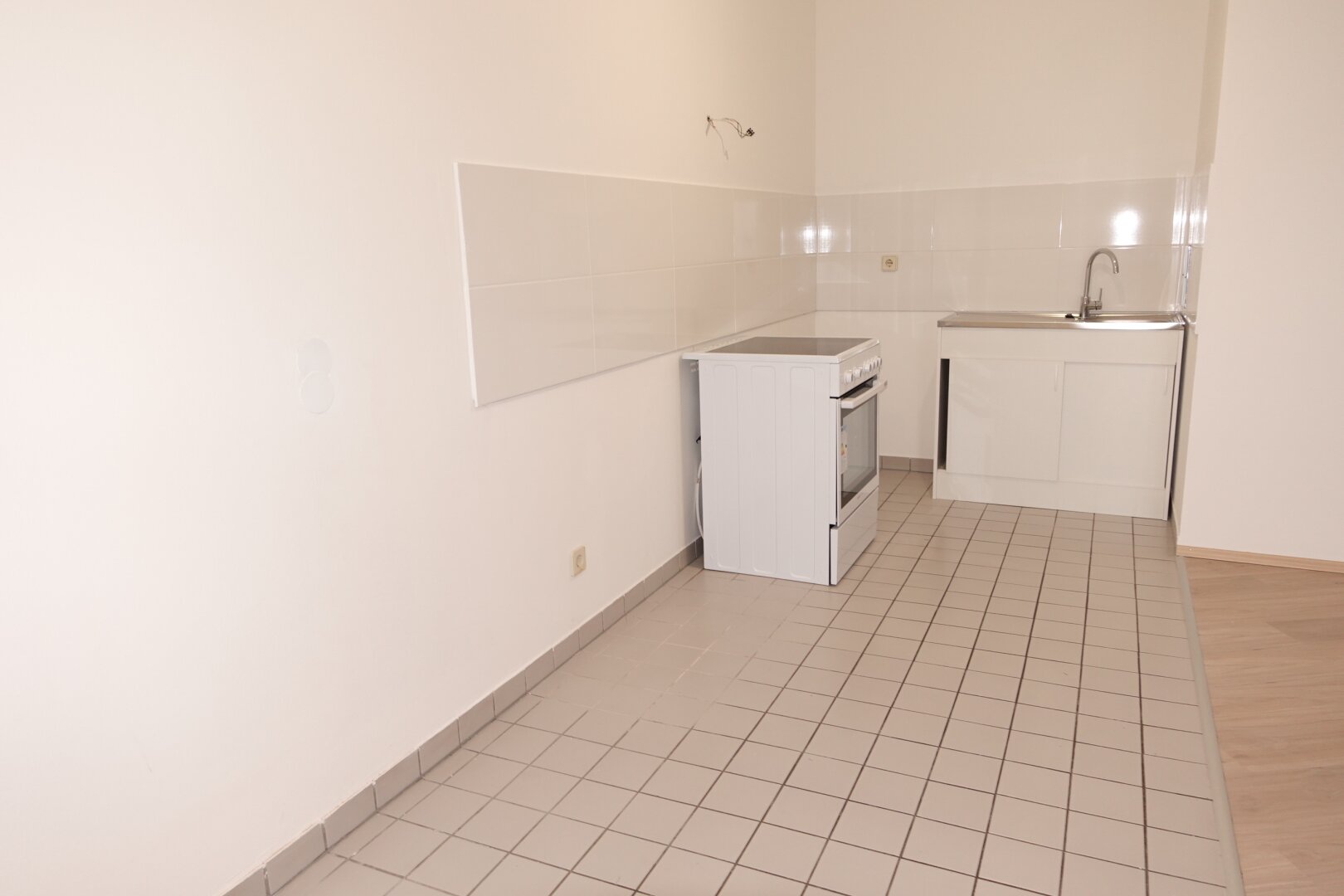 Großzügige 3 Zimmer DG Neubauwohnung - zwischen Matzleinsdorfer Platz und Waldmüllerpark