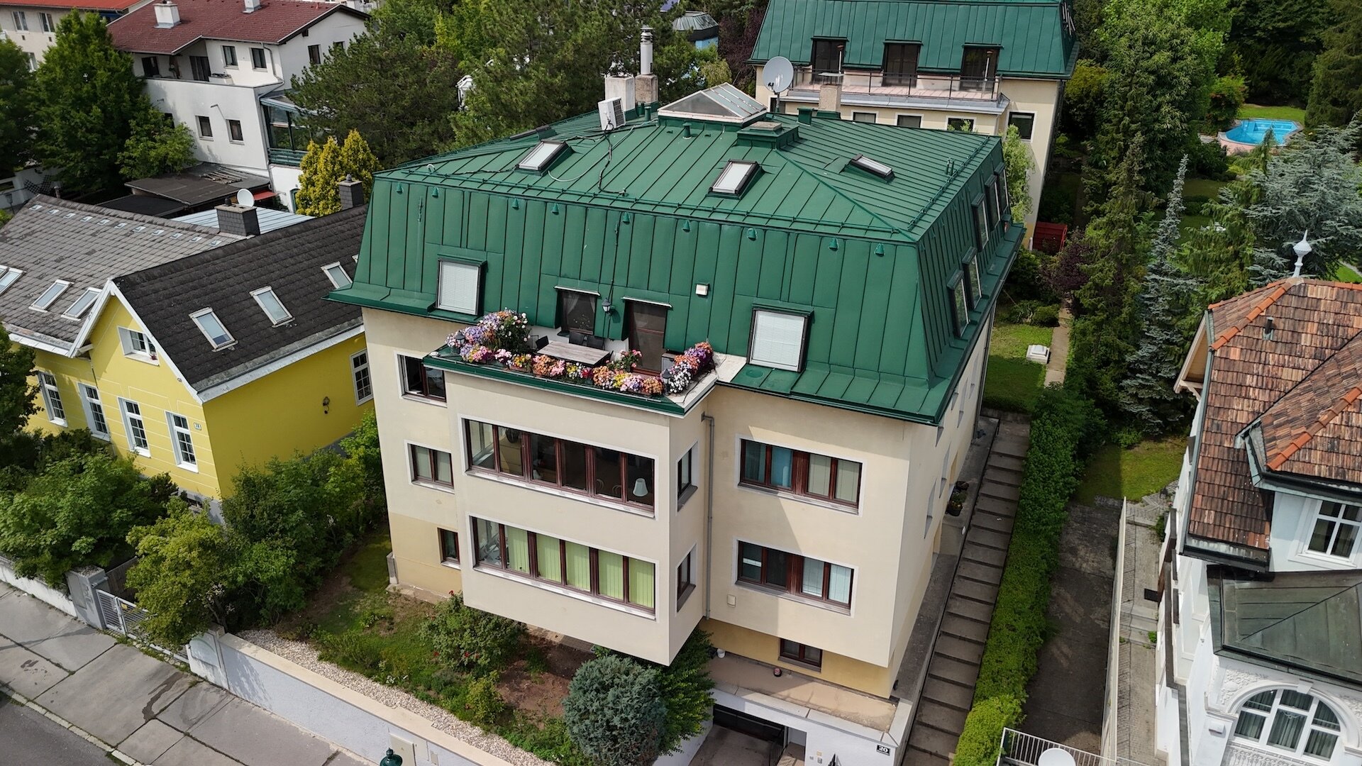 Modernes Wohnen mit Charme – Maisonette inkl. Garage in Toplage Döblings
