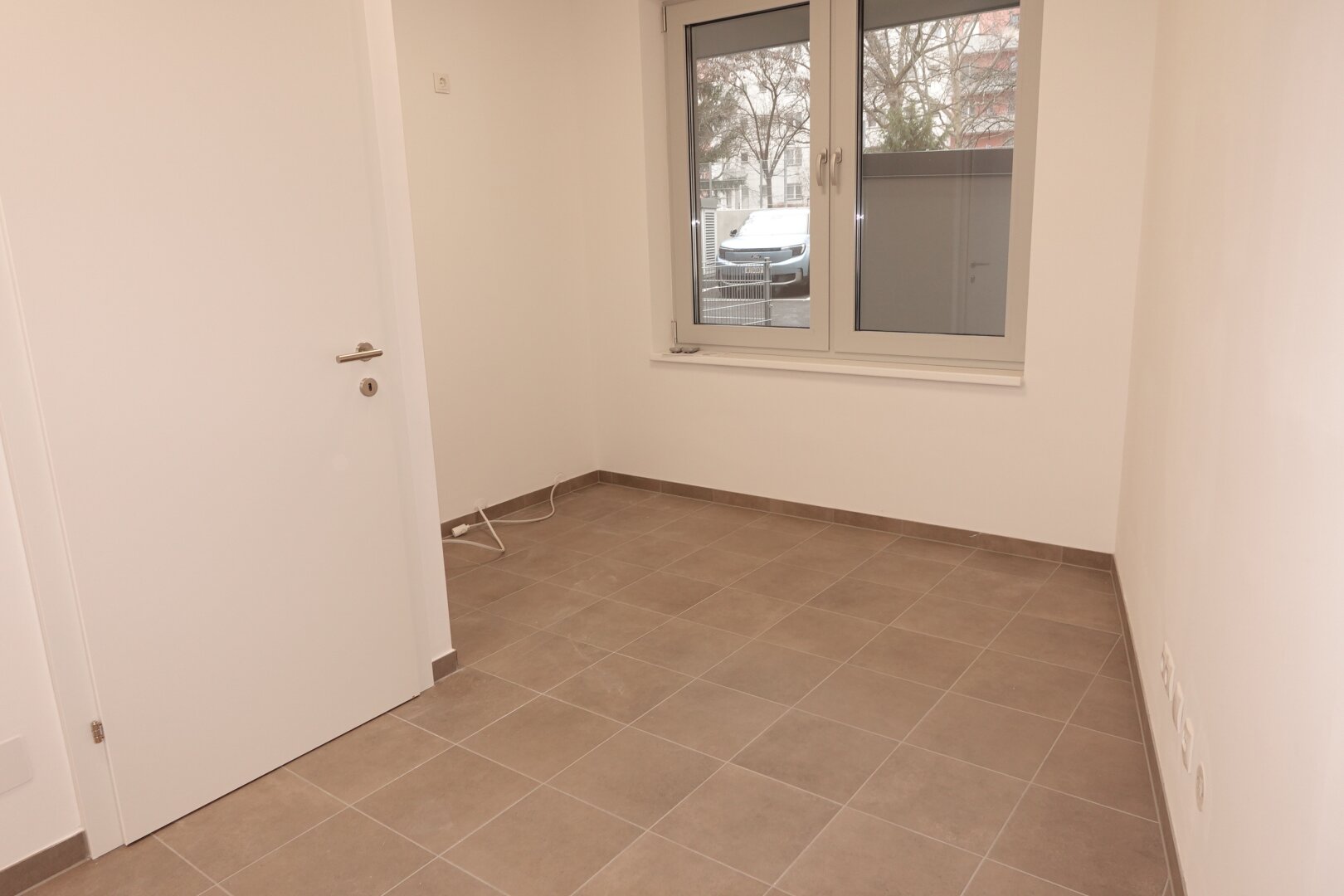 63 m² Geschäftslokal plus 40 m² Lager - ERSTBEZUG