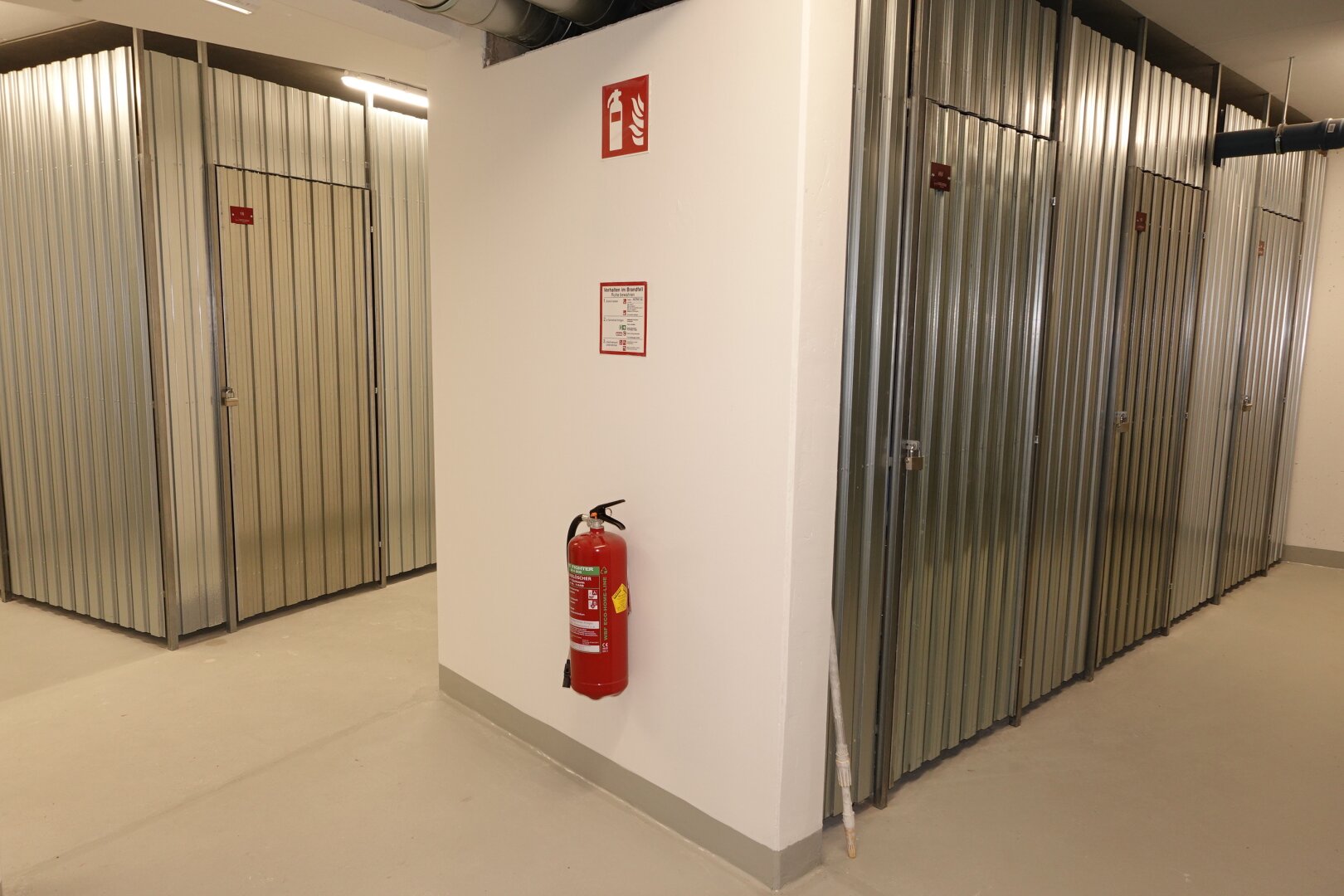 ERSTBEZUG 3 Zimmer DG-Balkon-Neubauwohnung