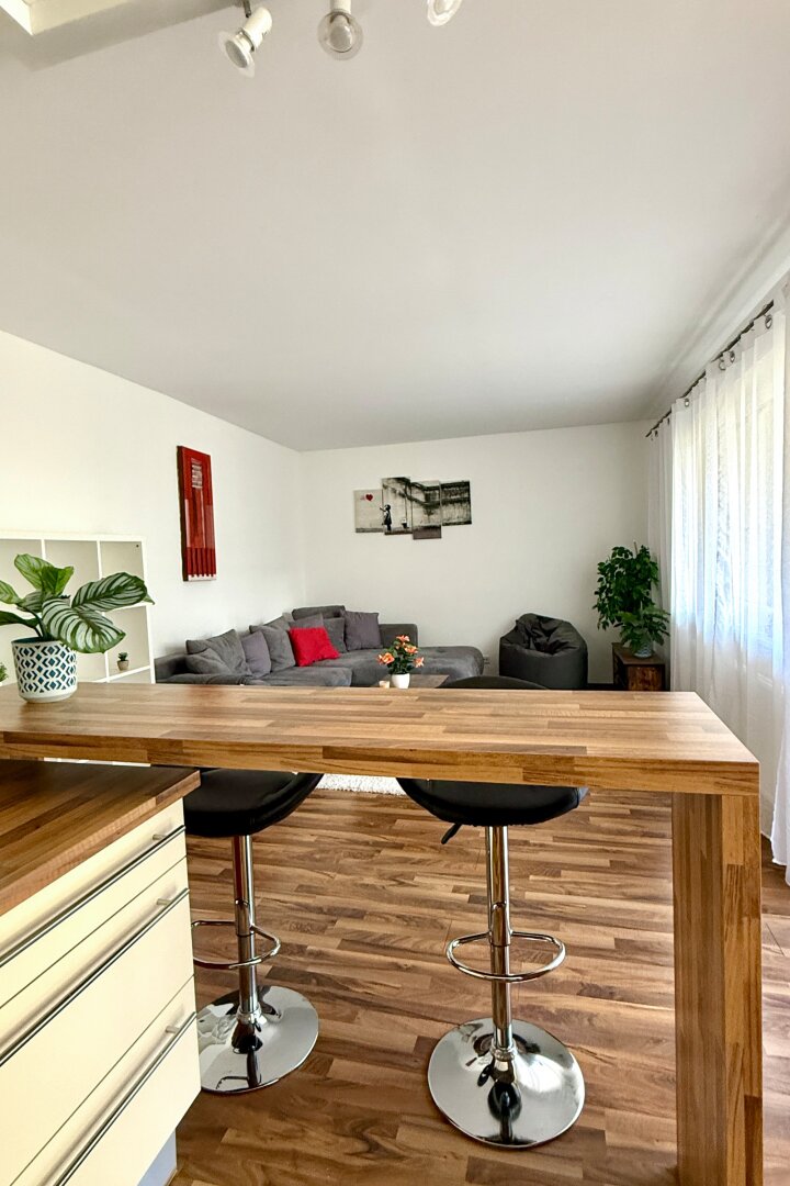 Familientaugliche 3 Zimmer-Wohnung mit Loggia