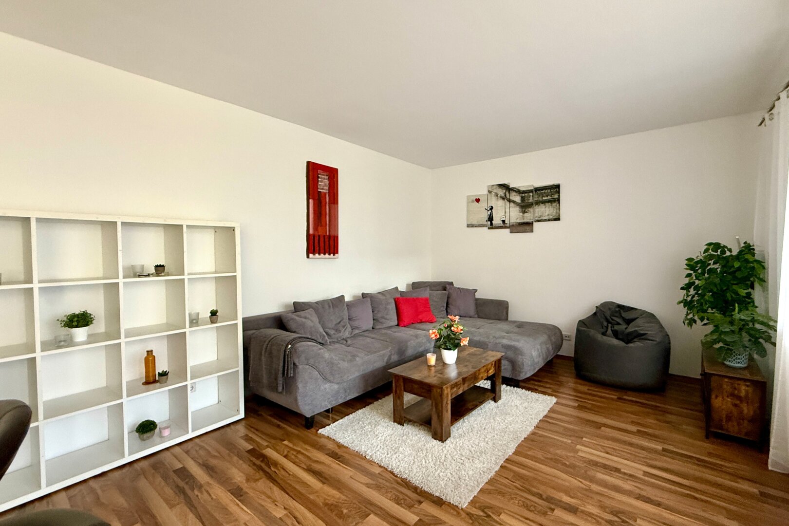 Familientaugliche 3 Zimmer-Wohnung mit Loggia