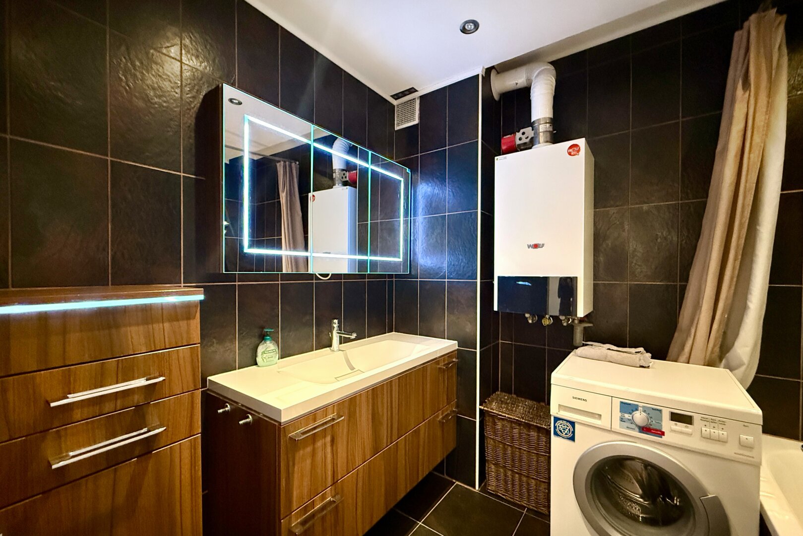 Familientaugliche 3 Zimmer-Wohnung mit Loggia