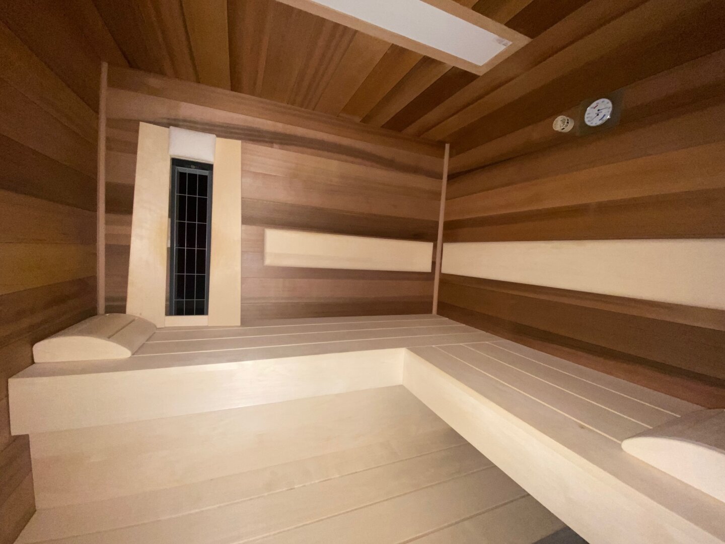 LICHTDURCHFLUTETES FREISTEHENDES HAUS AM HEUBERG MIT GARTEN UND FERNBLICK