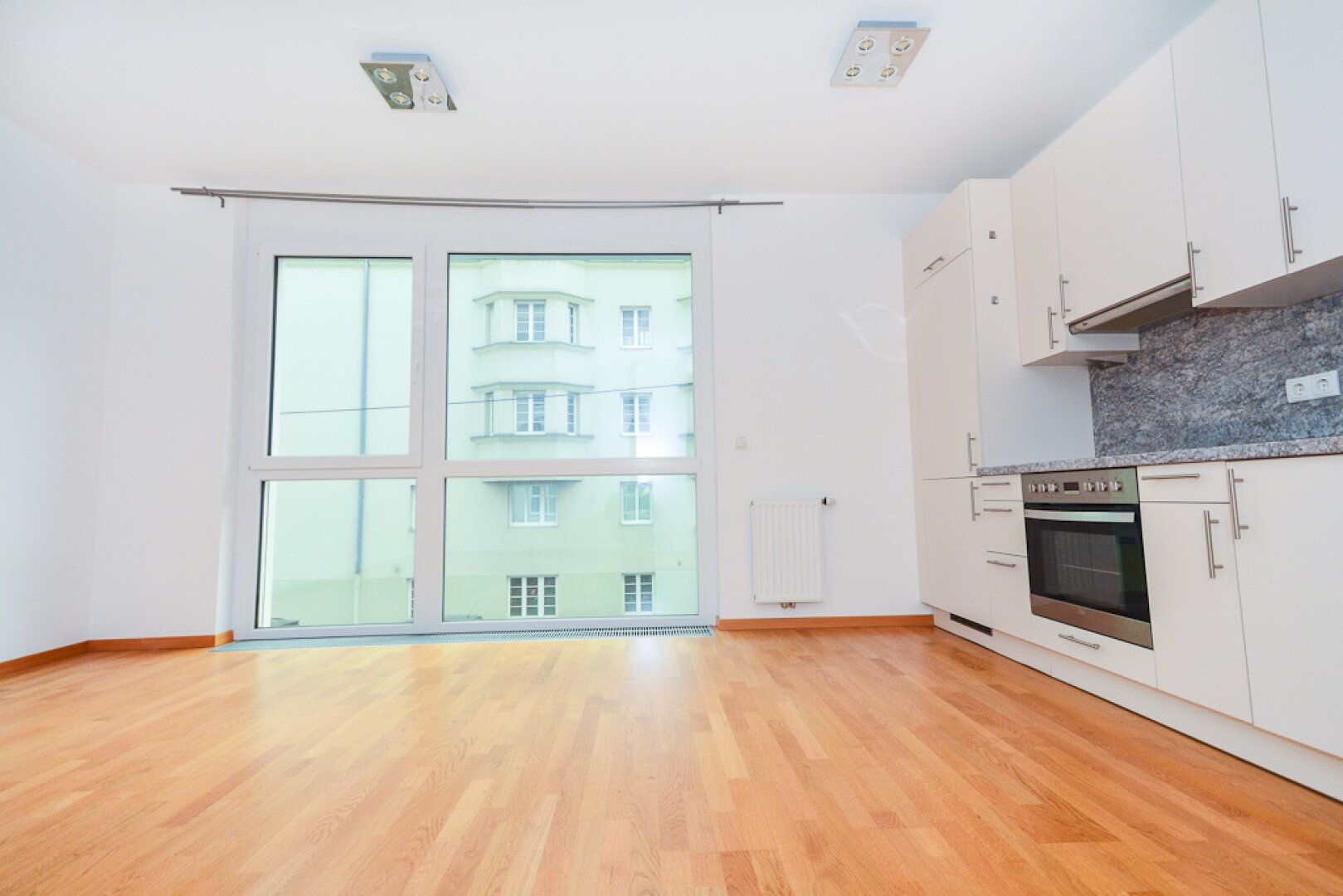 Moderne 2 Zimmer Single-und Pärchenwohnung