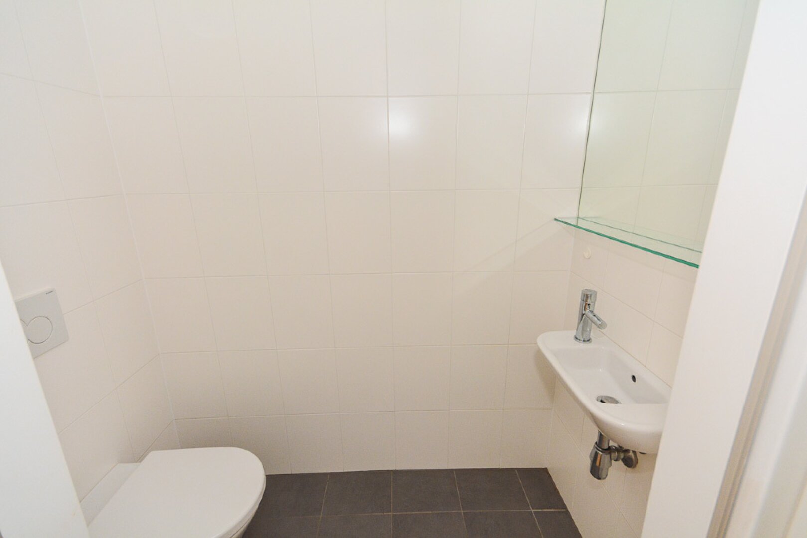 Moderne 2 Zimmer Single-und Pärchenwohnung