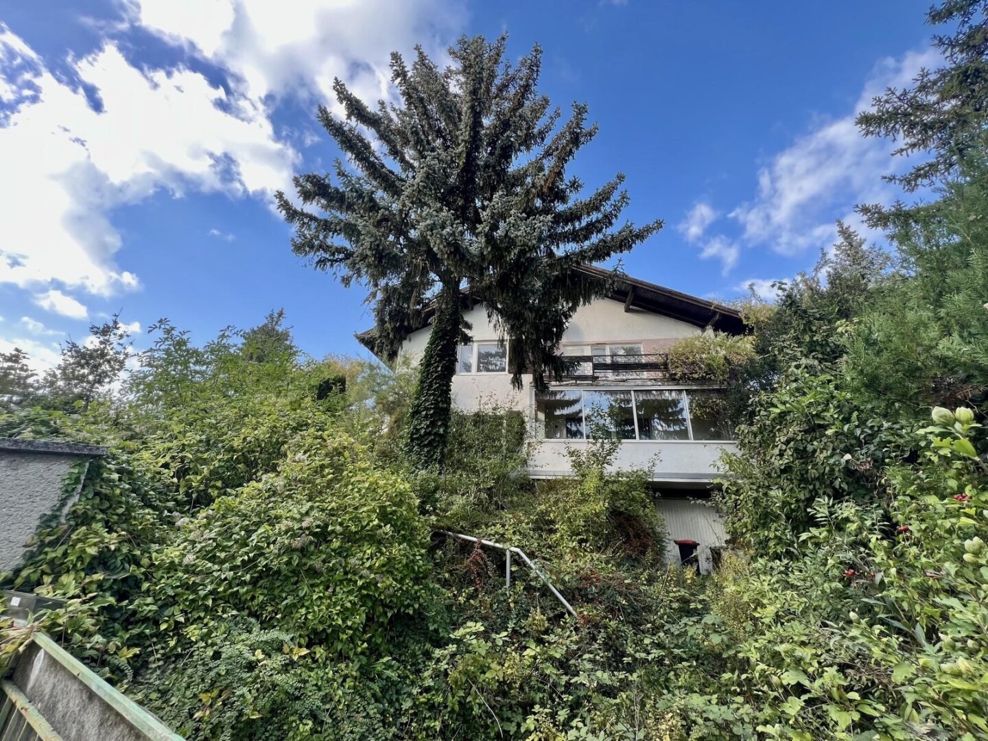 Baubewilligtes Villengrundstück am Ölberg – 570 m² Bestlage mit unverbaubarem Weitblick