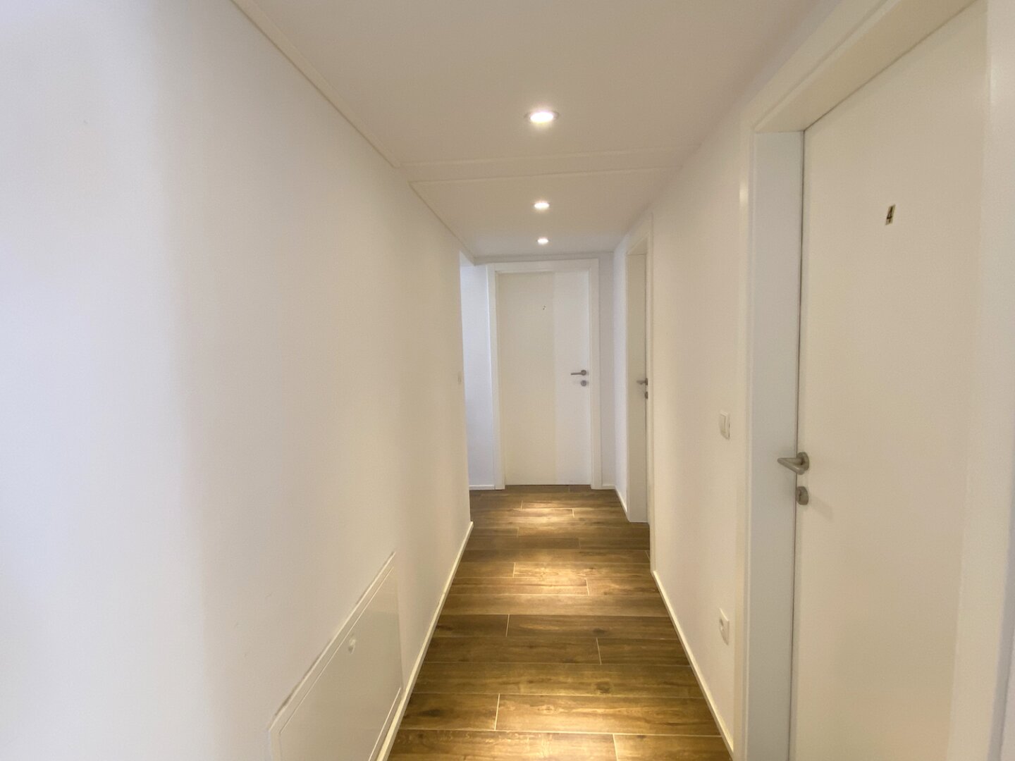 ATTRAKTIVE ANLAGE! 5 ZIMMER - STUDENTEN WG!