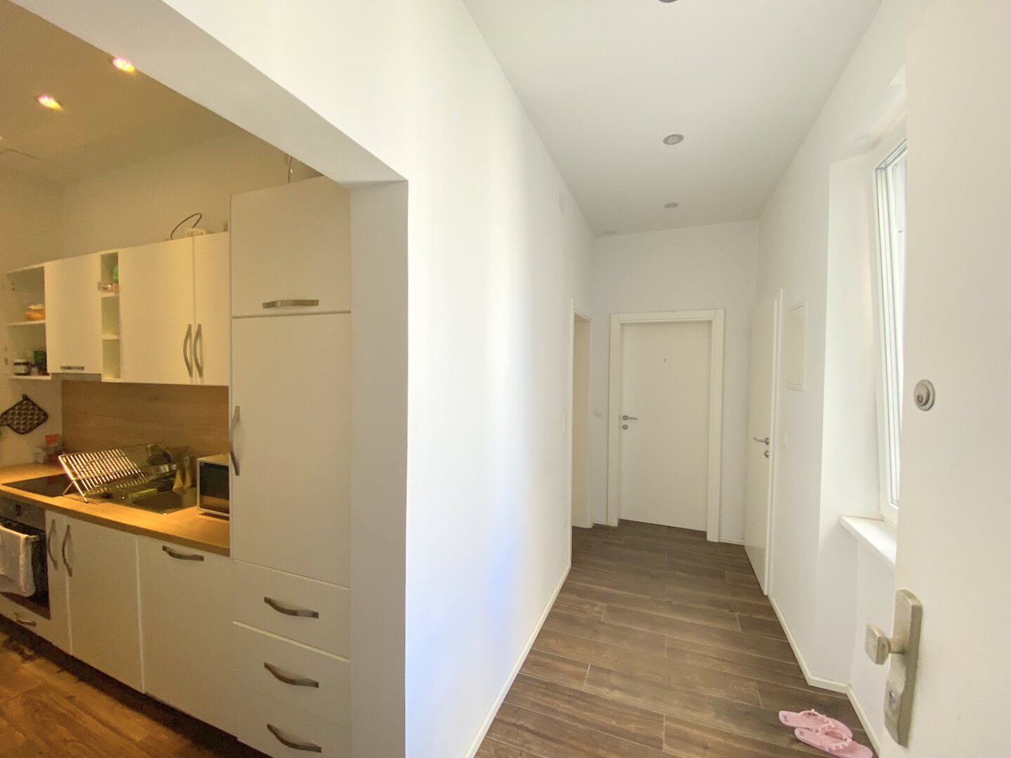 ATTRAKTIVE ANLAGE! 5 ZIMMER - STUDENTEN WG!