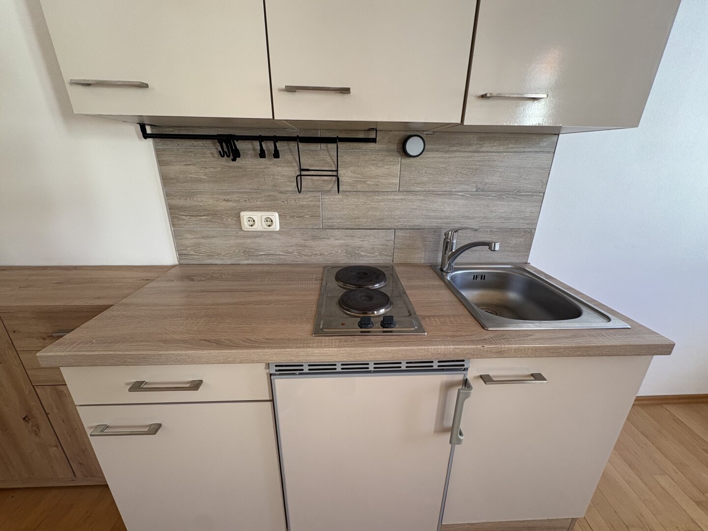 Anleger aufgepasst! Kompakte Altbauwohnung in ruhiger Seitenstraße mit hervorragender Infrastruktur