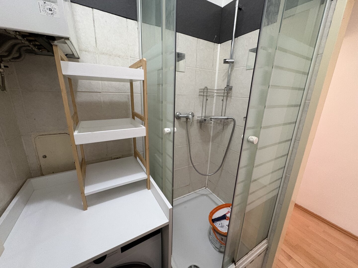 Anleger aufgepasst! Kompakte Altbauwohnung in ruhiger Seitenstraße mit hervorragender Infrastruktur