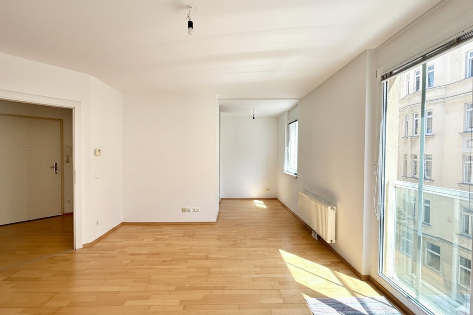 Modernes Wohnen im 5. Bezirk: 2 Zimmer, Top-Infrastruktur + Garagenplatz