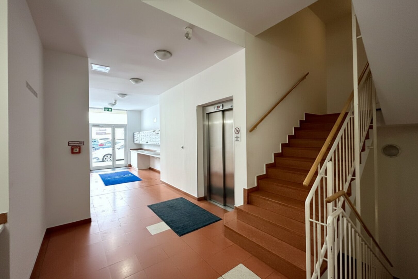 Modernes Wohnen im 5. Bezirk: 2 Zimmer, Top-Infrastruktur + Garagenplatz