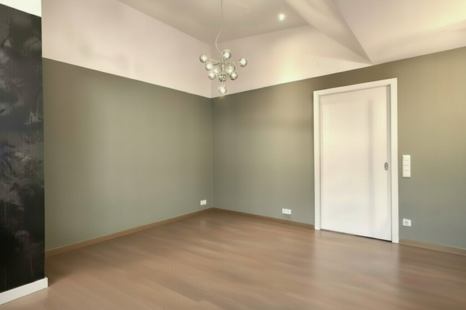 Alles auf einer Ebene: Außergewöhnliche Dachgeschoßwohnung mit Terrassen in Hofruhelage