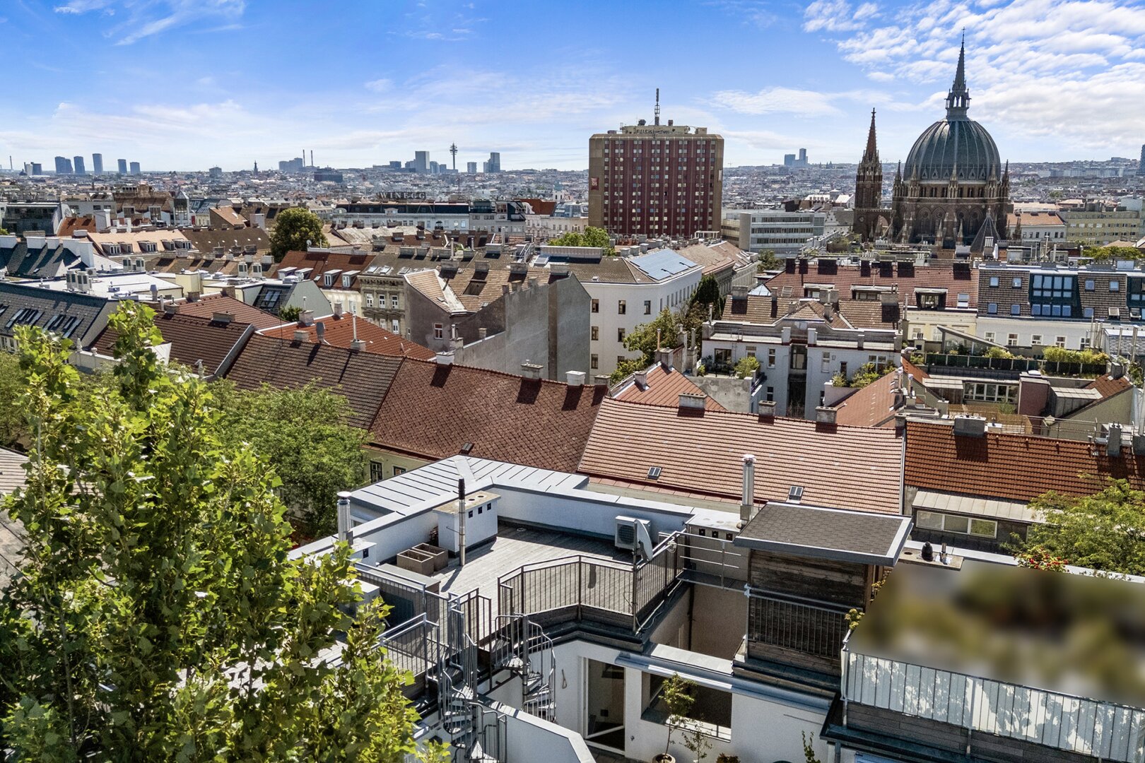 Exklusive Dachgeschoss-Maisonette mit Terrassen & 360° Panoramablick