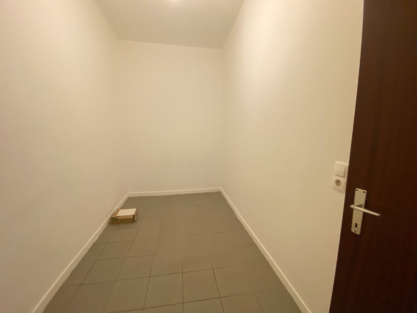 MITTEN im STUWERVIERTEL! ALTBAU zu RENOVIEREN, HOFRUHELAGE!
