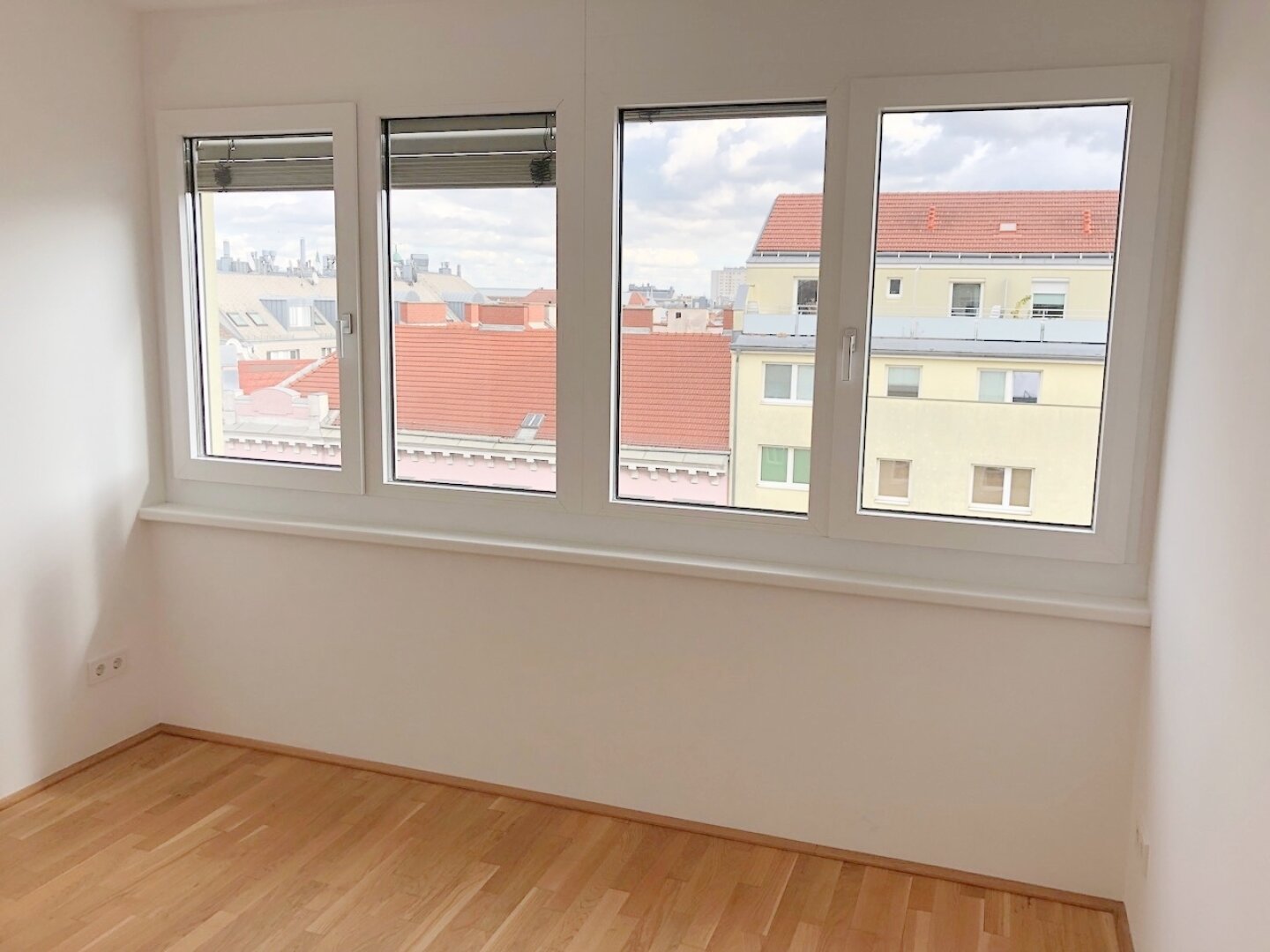 Klimatisierte 2-Zimmer-Dachgeschosswohnung!