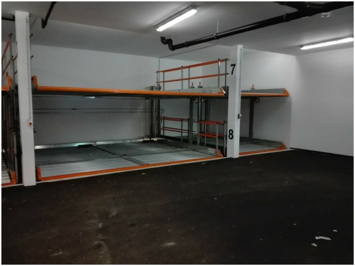 klimatisierte Dachgeschoss 2-Zimmer Wohnung mit zwei Balkone!