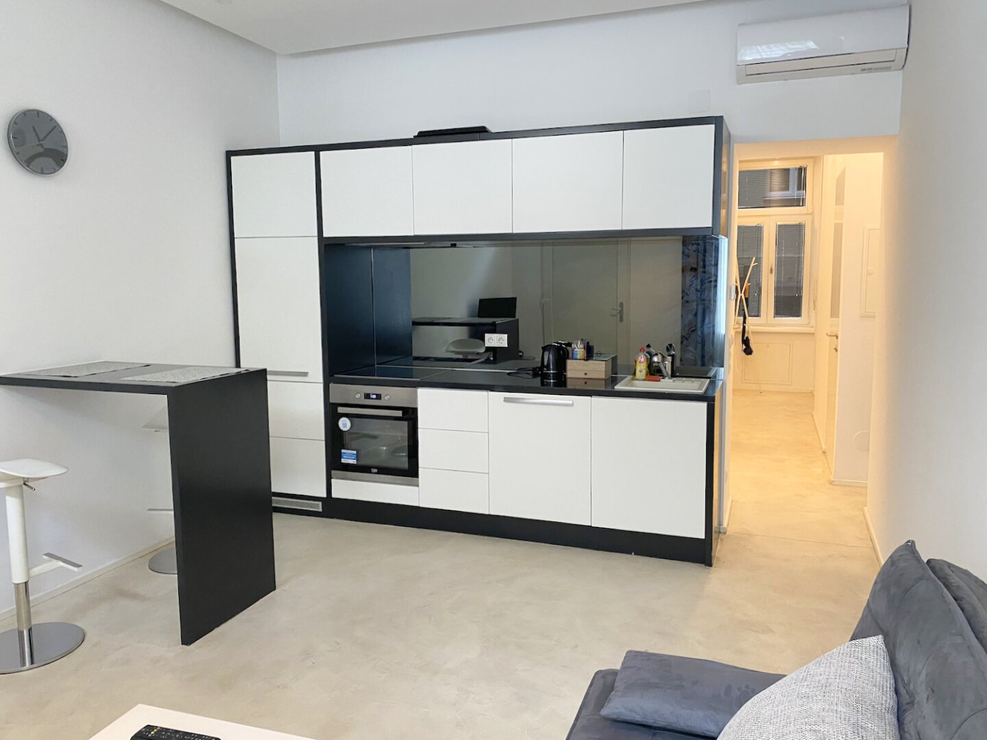 DOPPELPACK! 2 APARTMENTS, hochwertig SANIERT, U6 NÄHE!