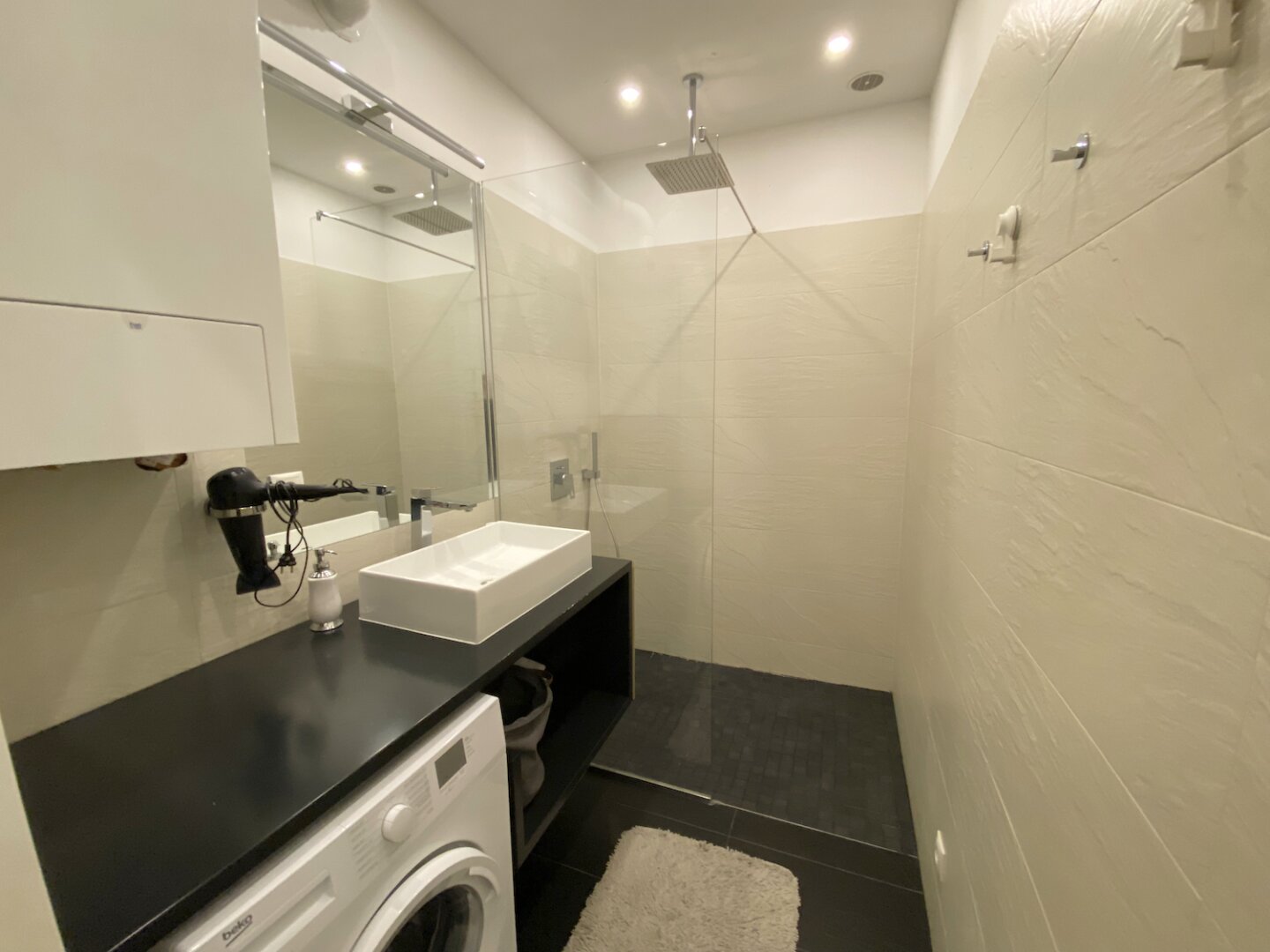 DOPPELPACK! 2 APARTMENTS, hochwertig SANIERT, U6 NÄHE!