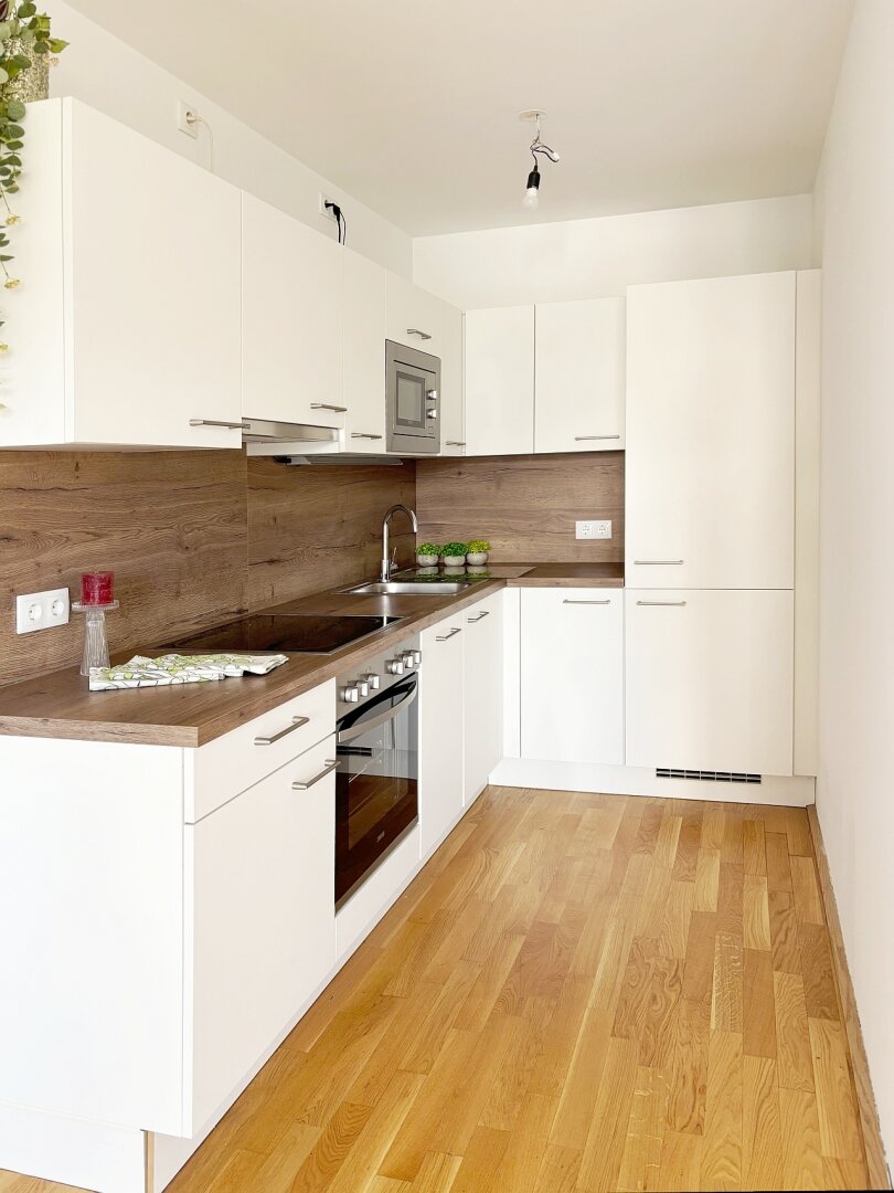 KOMPAKTE SONNIGE WOHNUNG MIT WEST-BALKON - SUPER ANBINDUNG