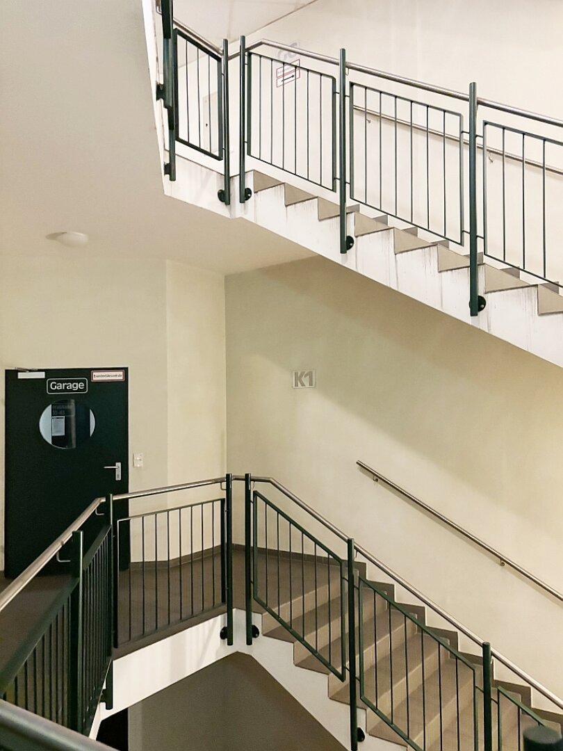 SUPER ANLAGE - ca. 3,540% Rendite - Wohnung und Garagen-Stellplatz - unbefristet vermietet !