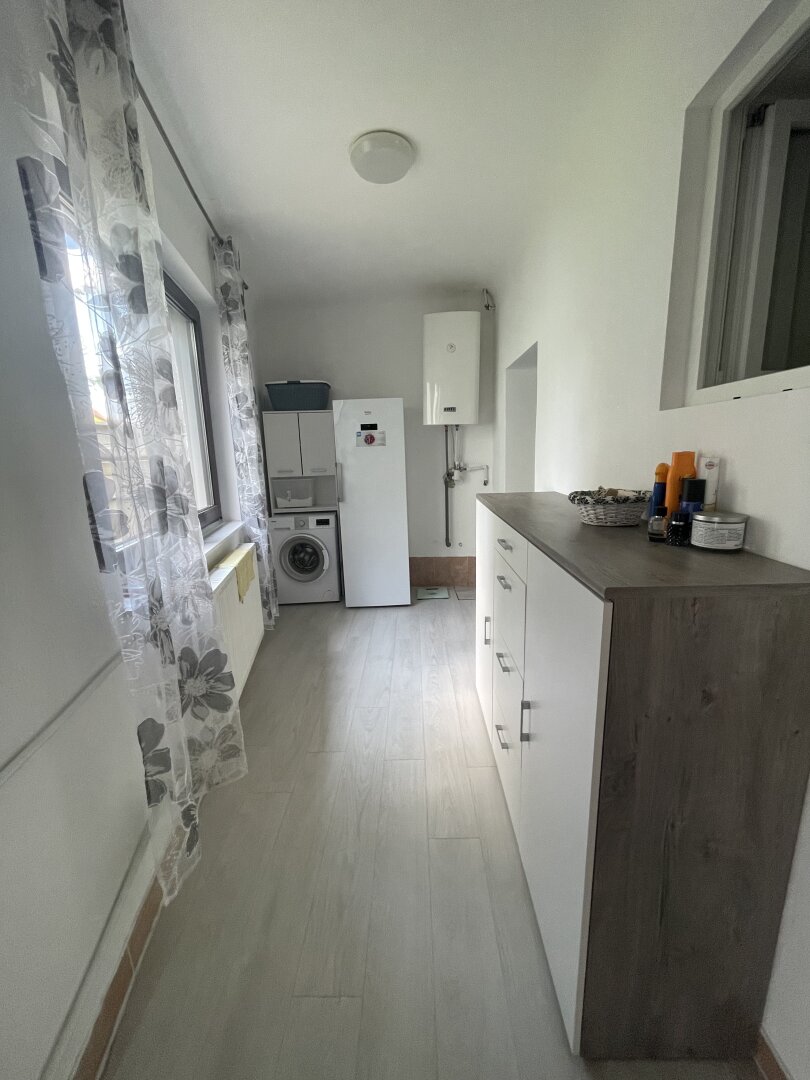 Renoviertes Haus wartet auf SIE - mit uneinsichtigem gepflegten Garten