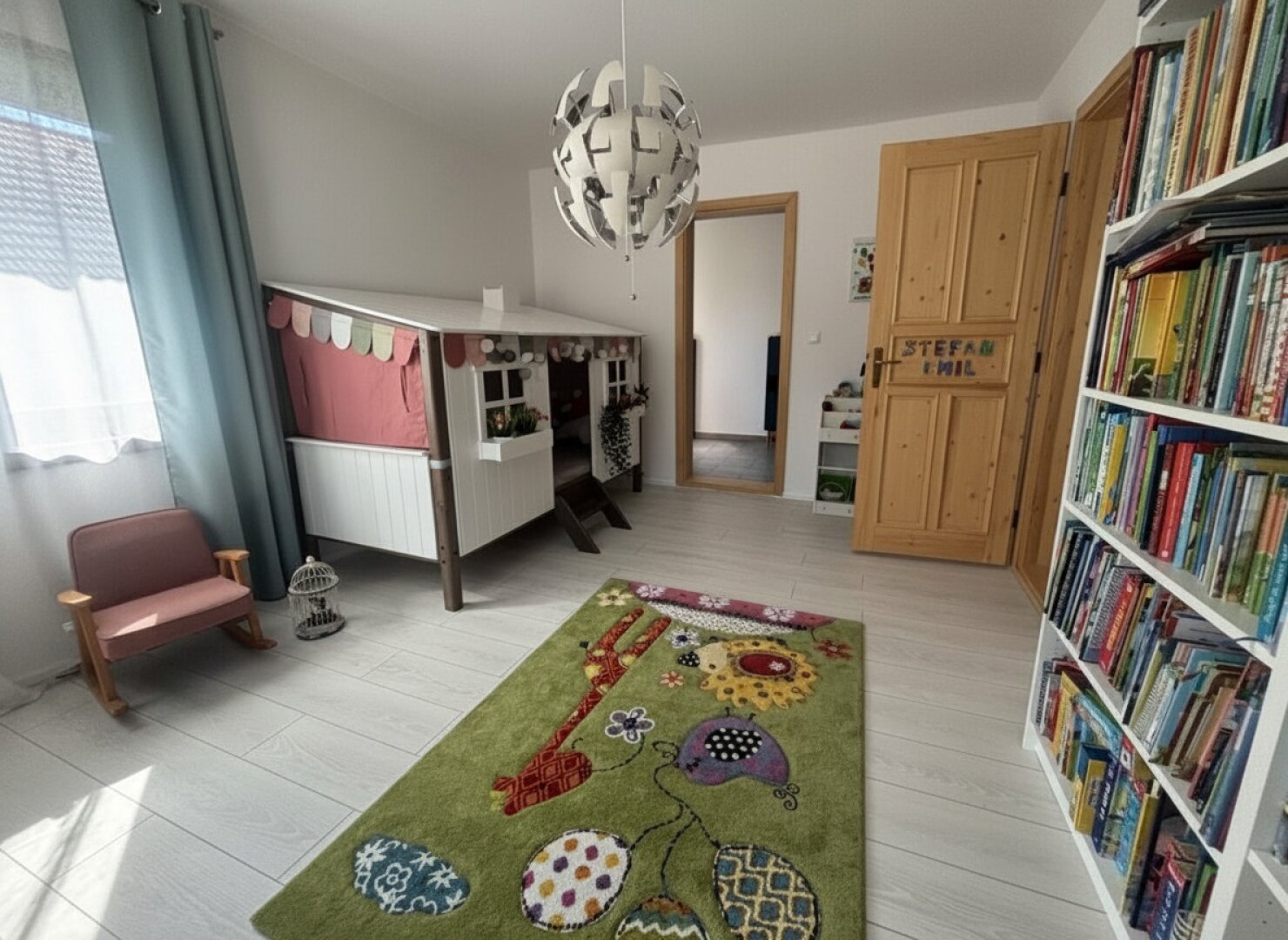 Neuwertiges Einfamilienhaus in Niedersulz, 170m², 4 Zimmer, Garten, Terrasse, Garage!