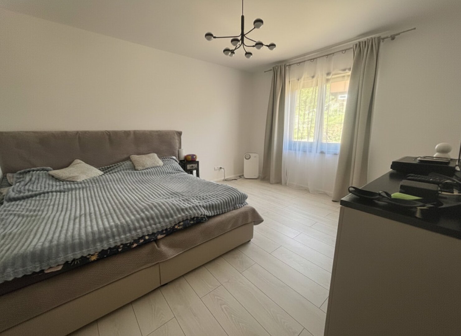 Neuwertiges Einfamilienhaus in Niedersulz, 170m², 4 Zimmer, Garten, Terrasse, Garage!