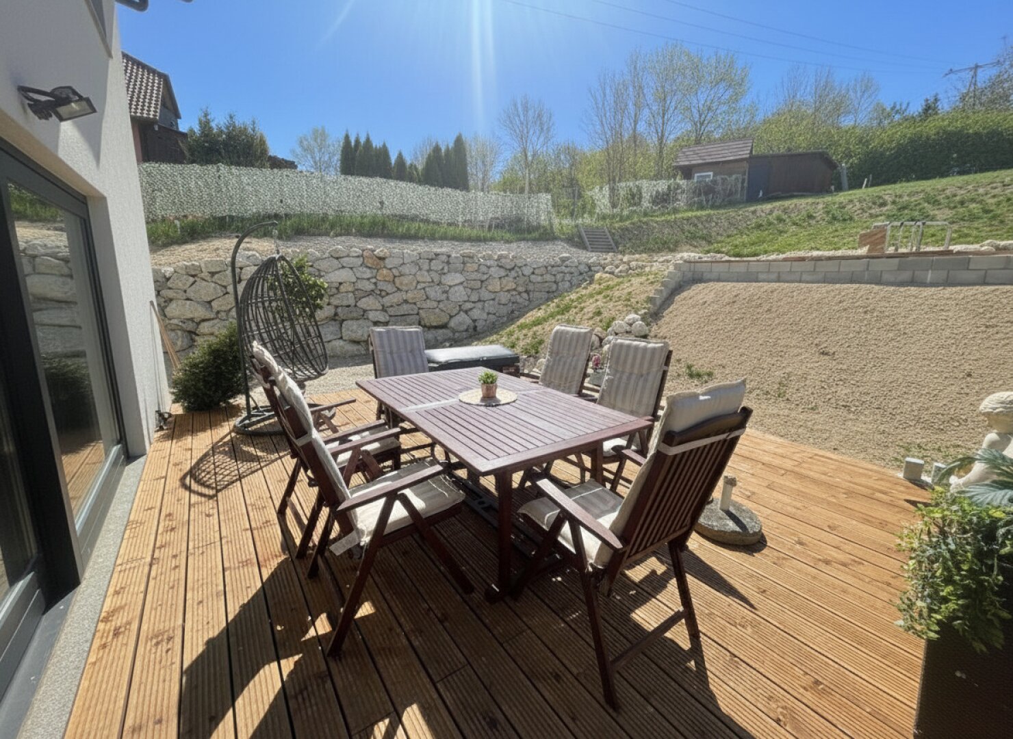 Neuwertiges Einfamilienhaus in Niedersulz, 170m², 4 Zimmer, Garten, Terrasse, Garage!